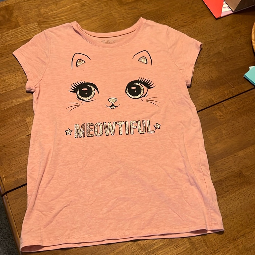Place Meowtiful cat tee. Size xl/14